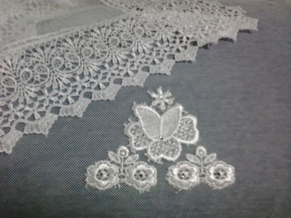 Veu Aplicado com Strass Redondo